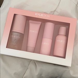 Kylie skin mini set